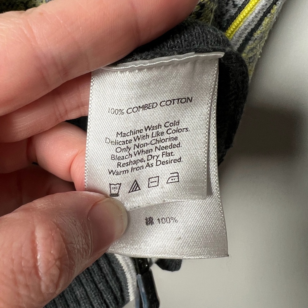 Eddie Bauer 100% Cotton Snowflake Pattern Dual Zipper Sweater - Picture 4 of 6